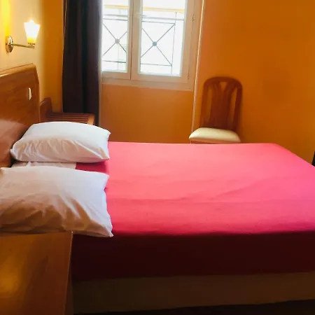 Hotel Le Mediterraneen 3*