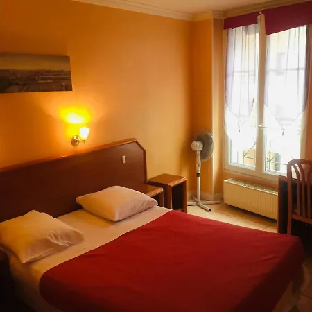 Hotel Le Mediterraneen 3*